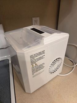 Ice maker