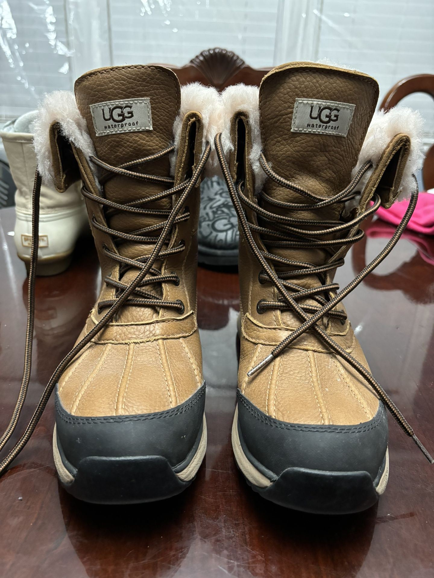 Uggs Snow Boots 