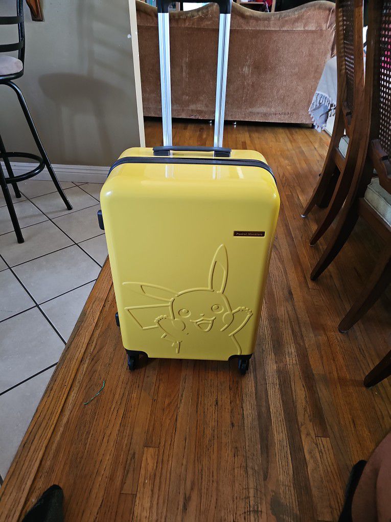 Pokemon Pikachu Suitcase