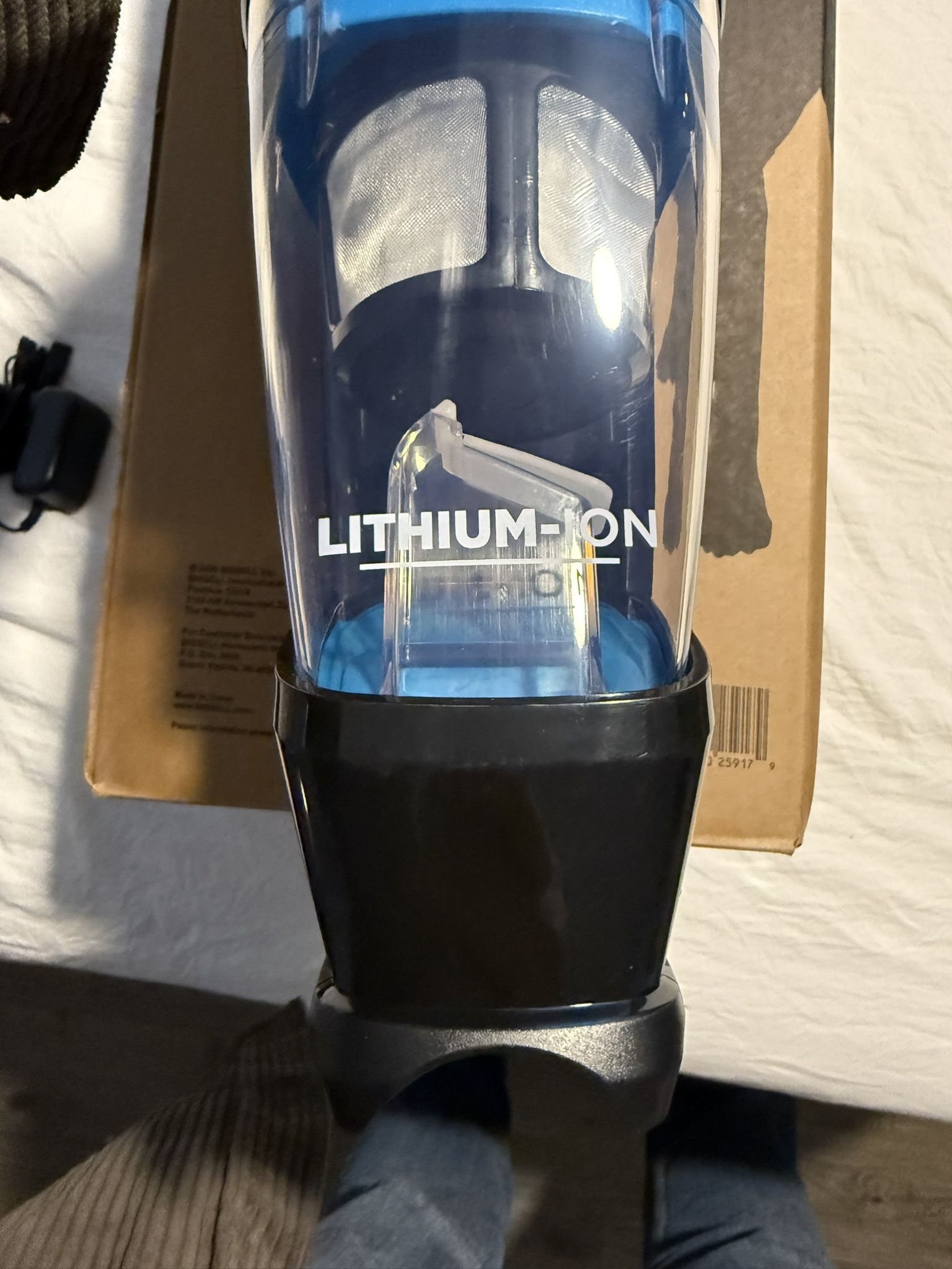 Blue Bissell Featherweight Cordless Stick Vacuum, 3061 With Charger