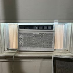 Toshiba Air Conditioner 5000 BTU