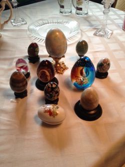 Colorful decorative eggs all solid