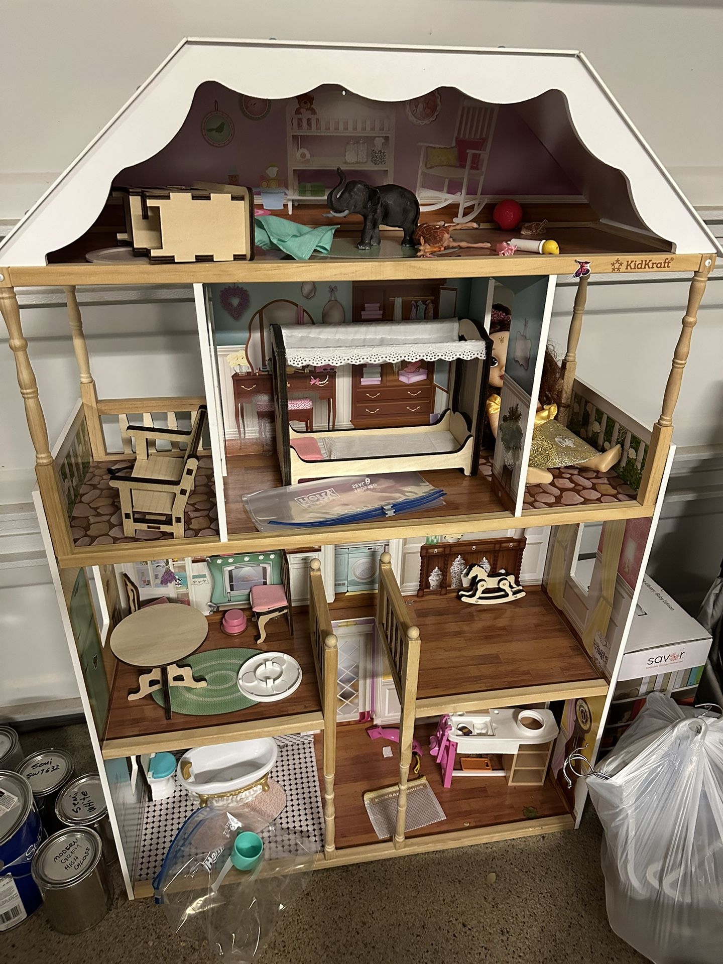 Doll house With Furniture