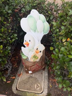 FREE “silly goose” baby shower decorations