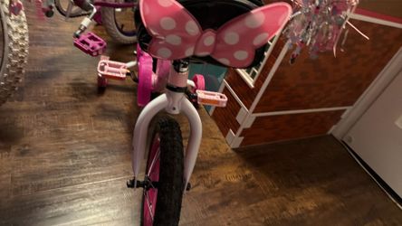 Minnie Mouse bike