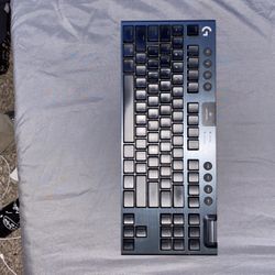 Logitech G915 TKL Lightspeed Gaming Keyboard (Brown Switch) 