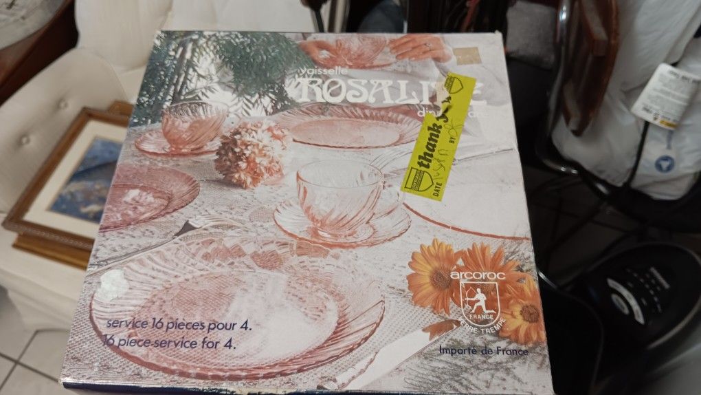 2 SETS: Gorgeous Vintage Arcoroc Rosaline Dinnerware Set of 16