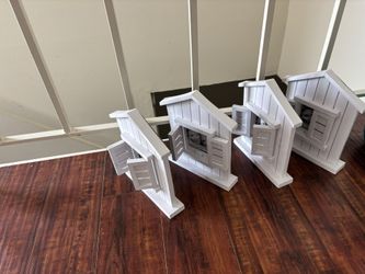 4 Picture Frames