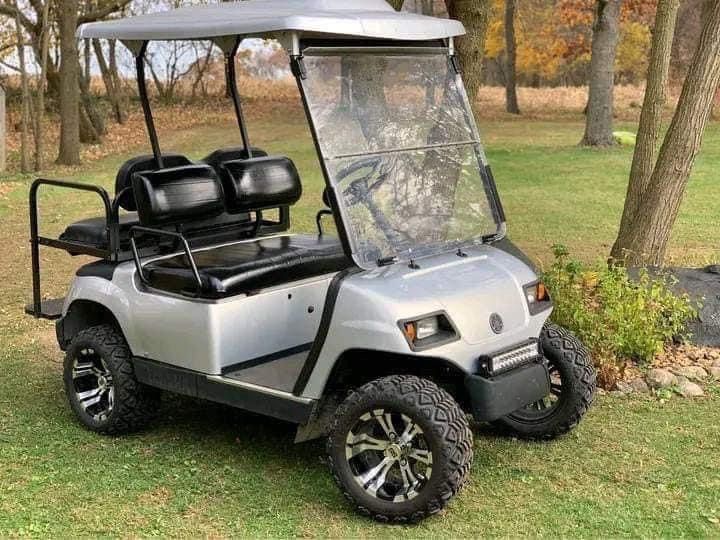GOLF CART