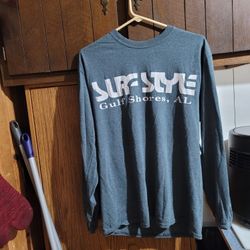 Ladys Medium  Surf Style  Long Sleeve Shirt 