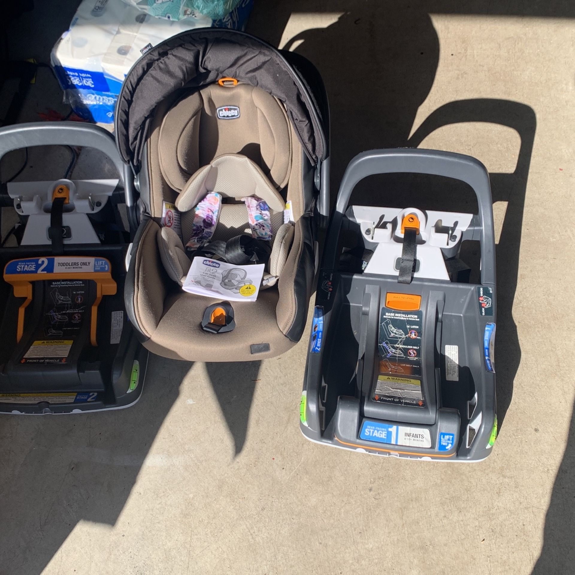 Chicco Fit2 Infant &Toddler Car Seat