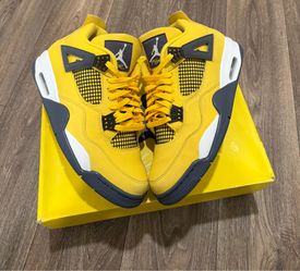 Jordan 4 Lightning