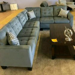 Lantana Gray Reversible Sectional /couch 909