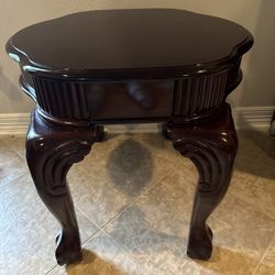 Antique End Table/Coffee Table. Solid Wood. 