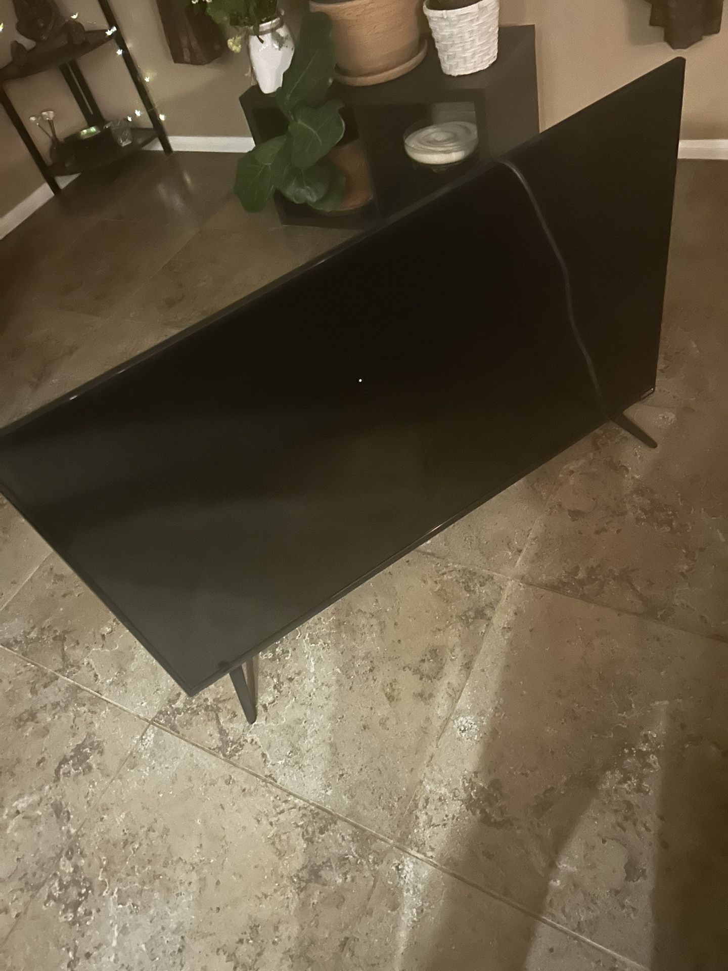 Tv For 100$