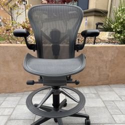  Herman Miller Aeron Remastered fully loaded drafting chair/ work stool