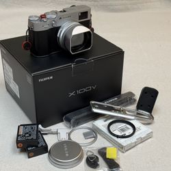 Mint Fuji x100v w/ accessories on