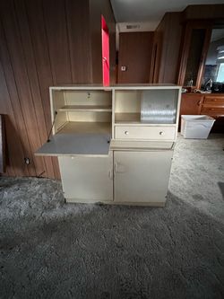 Vintage Freestyle Kitchen Cabinet
