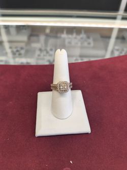 14k solid gold diamond ring 5.6 grams size 8  layway available 10%dwon If you interested please make sure you ask for Maribel thank you