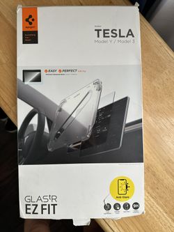 TESLA MODEL 3 : Tempered Glass Screen Protector With tray
