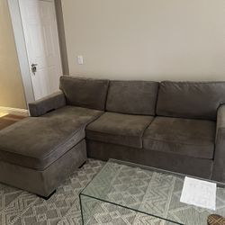 Sleeper Sectional Sofa/ Sectional Couch Movable Chaise With Storage 