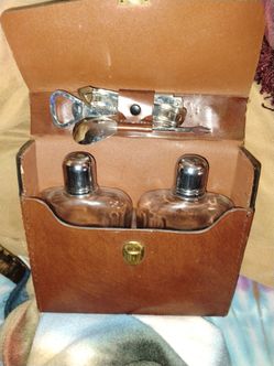 Vintage Leather Double Flask Travel Bar Set c.1970 For Sale

2
Vintage Leather Double Flask Travel Bar Set c.1970