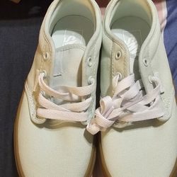 Brand New Vans Kids Shoes Size 13 