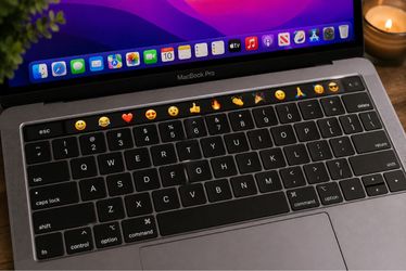 MacBook Pro 13” Space Gray Touch ID | ✨ Touch Bar 💻 Intel i5⚡8GB RAM/256GB SSD✅ 1-Year Warranty+$0 Down Financing✅ Logic & Final Cut