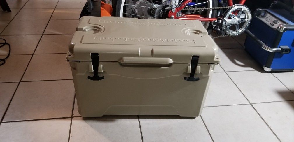 Heavy duty ice Box 45 L