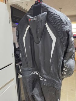 Motorcycle suit
