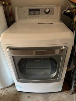 LG Electric Dryer - Works Good

$60