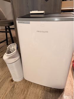 Frigidaire 8,000 BTU Portable Air Conditioner - Great Condition