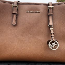 Micheal Kors Purse