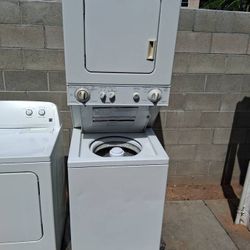 Kenmore Stackable Gas Dryer And Washer Single Unit (Fully Serviced) 