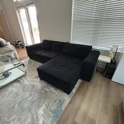 Salem Velvet 116” 2 Piece Sectional With Right Arm Facing Chaise COUCH  Irving (Valley Ranch)