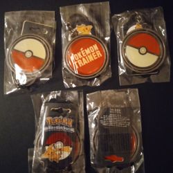 2016 BIOWORLD Pokemon Heavy Duty Flip Keychains BRAND NEW PRICE IS FOR ONE (5 Available)