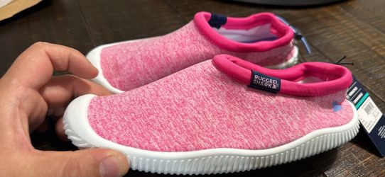 Rugged water shoes size young 5