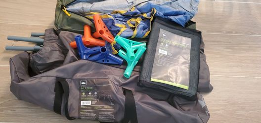 REI Alcove Shelter With Additional Windwall for Sale in Tamarac