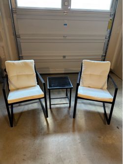 3-piece outdoor rocking chair set with side table