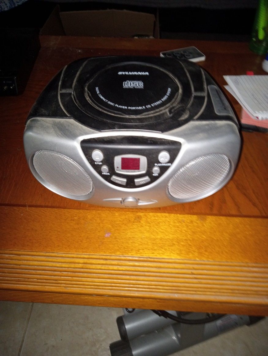 Sylvania Compact Disc Player