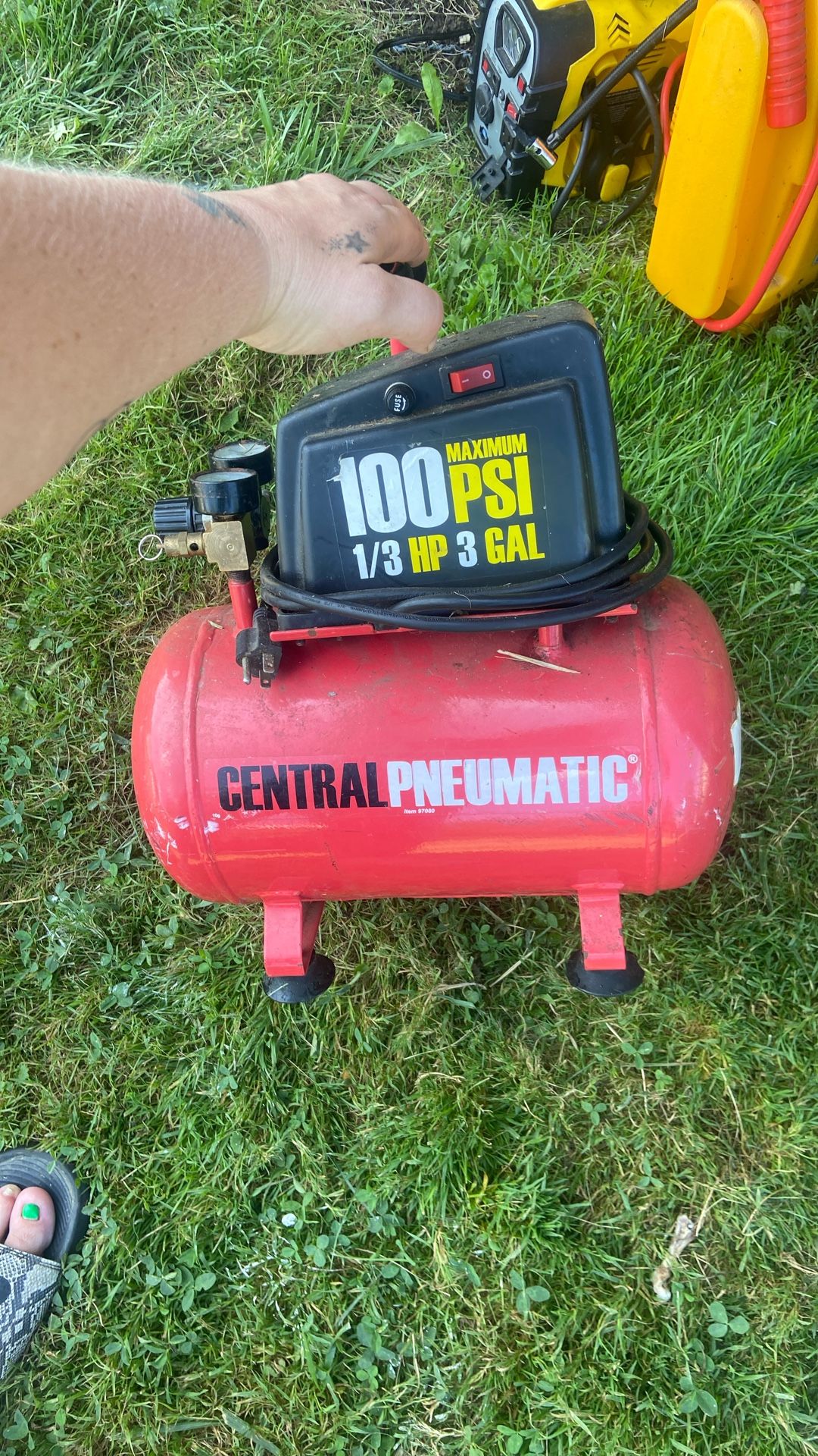 Central Pneumatic 