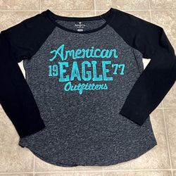 New without tags women’s American Eagle shirt size Large. Never worn. Located in menifee $5