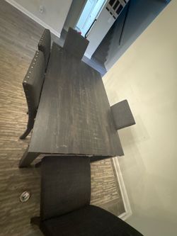Dining room table