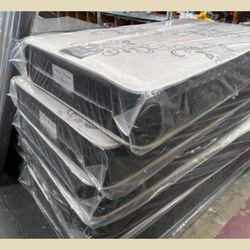 Twin size mattress/ Colchon