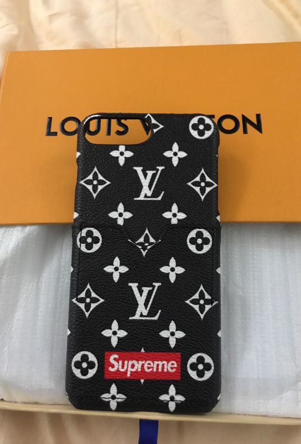Supreme Lv Red Wallet With Box & Bag for Sale in Leesburg, FL - OfferUp