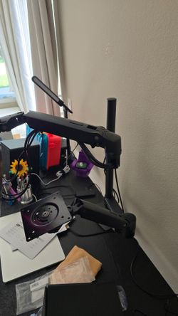Ergotron LX Vertical stacking dual monitor arm