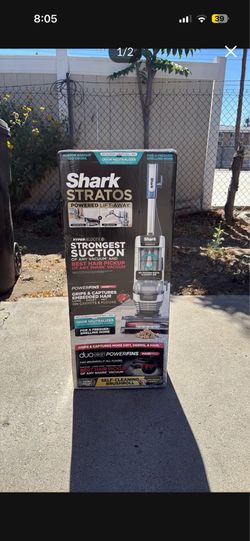Shark Stratos Powered Lift Away