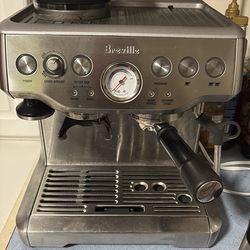 Breville coffee maker with grinder attached