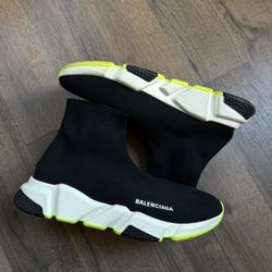 Balenci size 7mens Black sock 