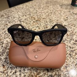Rayban Meta Wayfarer AI Sunglasses
